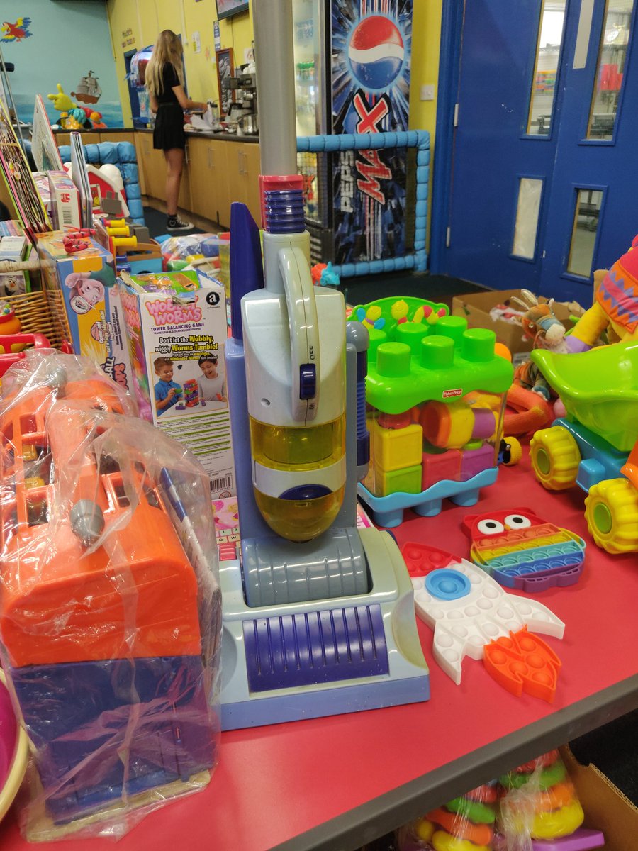 DitchMariapaola's tweet photo. You can pick up toys and help Ukraine at @CapJacAdventure all this week! #RetfordHelpsUkraine #SupportUkraineUK #toysale #Retford #northnotts https://t.co/DXdwAihKjR