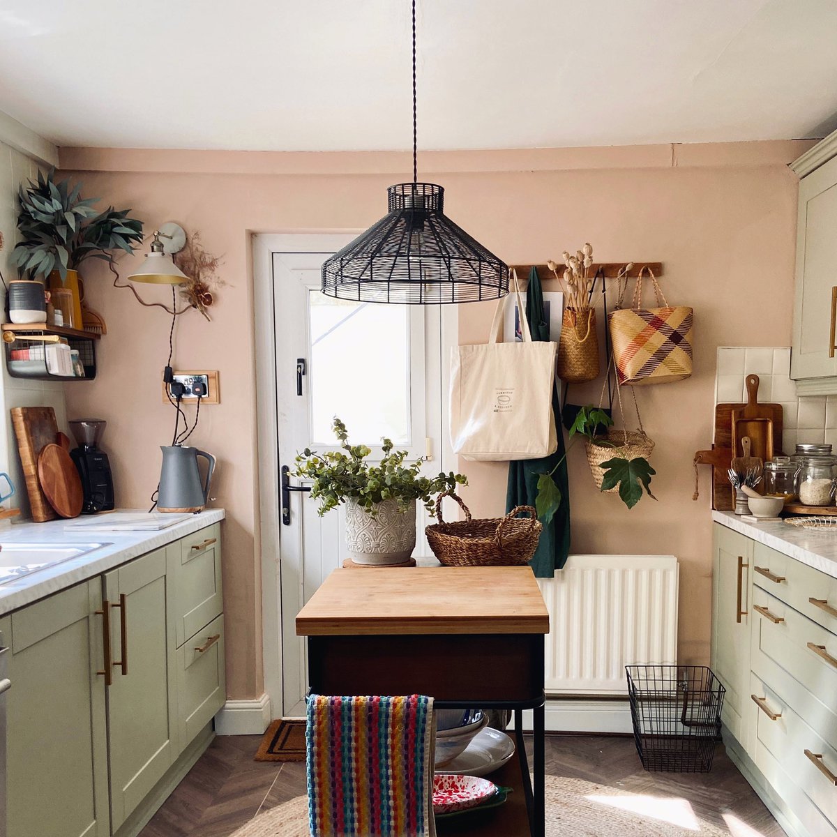 Bye bye little kitchen. Back to Cornwall we go 🫶🏻