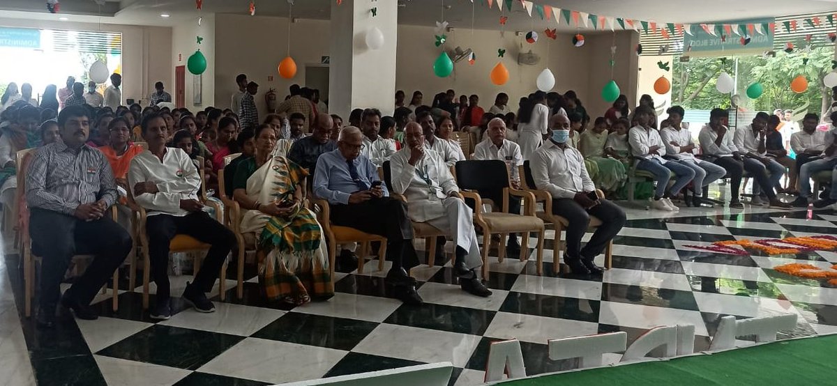 ApolloUniv's tweet photo. Glimpses of 75th Independence Day celebrations at The Apollo University, Chittoor. 

#IndependenceDay #75thIndependenceDay #HarGharTiranga #AmritMahotsav #AzadiKaAmritMahotsav #ProudIndians #freedom  #apollouniversity #apollohospitals #apollogroup #healthcare #technology https://t.co/UuwUIHmelI