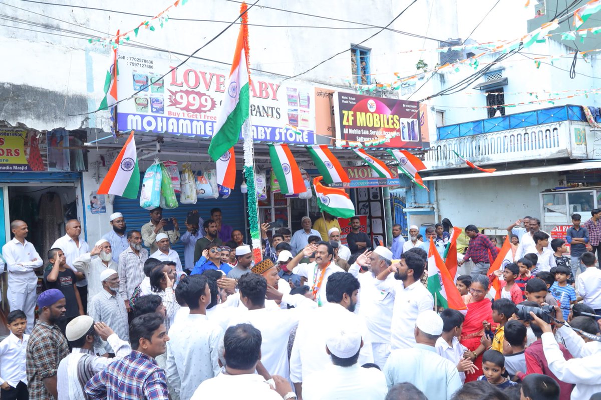 స్వతంత్రదినోత్సవం సందర్బంగా జూబ్లీహిల్స్ నియోజకవర్గంలో 2000 బైకులతో ర్యాలీ నిర్వహించి అన్ని డివిజన్ లలో జాతీయ జెండాలను ఆవిష్కరించడం జరిగింది. @KTRTRS @TelanganaCMO