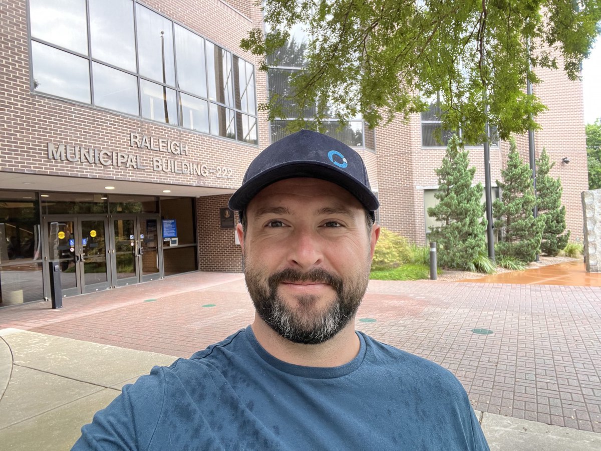 grahamrstone's tweet photo. 75 degrees and no lunch meetings meant it was a perfect to wander downtown ⁦@RaleighGov⁩ for a bit. Took cover from a brief rain in the perfect spot for a #cityhallselfie too! ⁦@CityHallSelfie⁩ ⁦@ELGL50⁩ ⁦@Public_Input⁩ https://t.co/vX6k5yMGGN