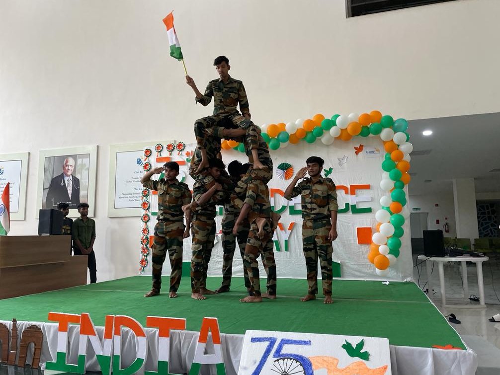 ApolloUniv's tweet photo. Glimpses of 75th Independence Day celebrations at The Apollo University, Chittoor. 

#IndependenceDay #75thIndependenceDay #HarGharTiranga #AmritMahotsav #AzadiKaAmritMahotsav #ProudIndians #freedom  #apollouniversity #apollohospitals #apollogroup #healthcare #technology https://t.co/UuwUIHmelI