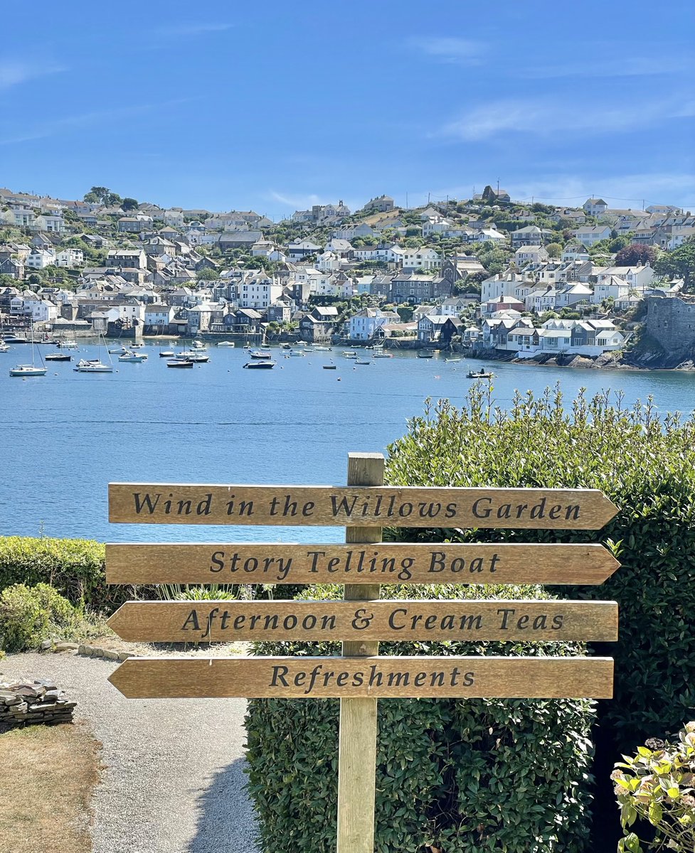 beacouk's tweet image. Finding secret gardens and storytelling boats on our adventures further afield today ⛵️✨🌳