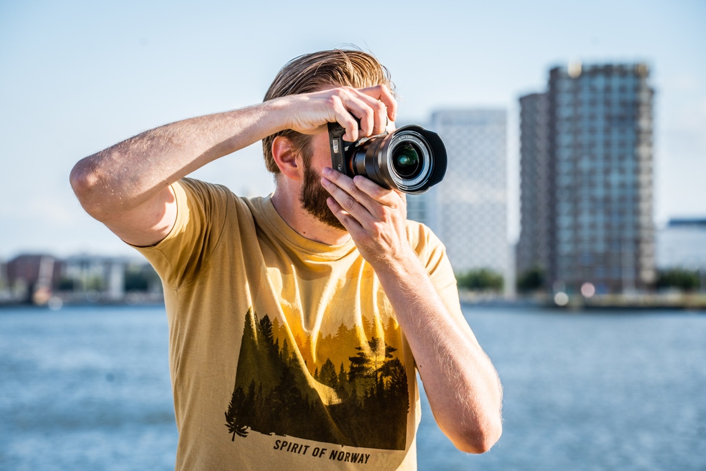HostynPhoto's tweet photo. Want to go shooting in Antwerp? 

I'm preparing to do a few photo tours in Antwerp for tourists. I have a tour and photos in mind. But before I get started, I want to do a try out. 

I'm looking for a few people who want to go on the tour with me. This test edition will be free. https://t.co/wNZ5iKUdw6