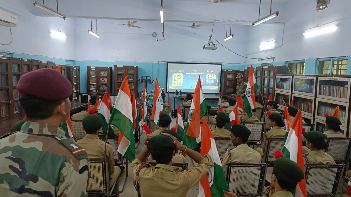 PrincipalFateh1's tweet photo. #Veergatha
Students of KV RRC FATEHGARH got opportunity to witness VEERGATHA Felicitation event live in Vidyalaya under NCC Gp HQ Aligarh.
@EduMinOfIndia 
@KVS_HQ
@DeputyKvs https://t.co/o8RSUKUvjD