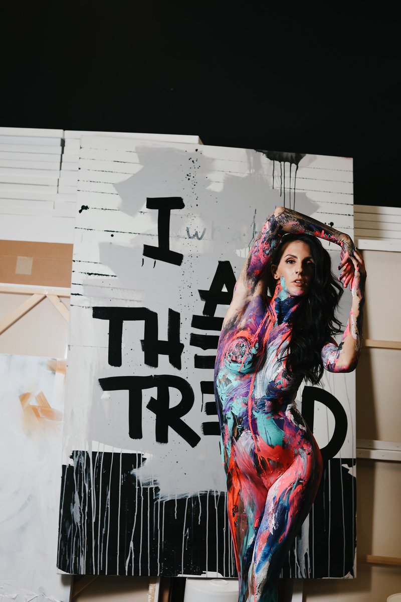 Howdy ho, here’s a picture of a body painting I did for an event over the weekend. Have a great day or whatever 😂🙋🏼‍♀️
#nft #nfts #nftart #nftphotography #WomeninNFTs #bodypainting