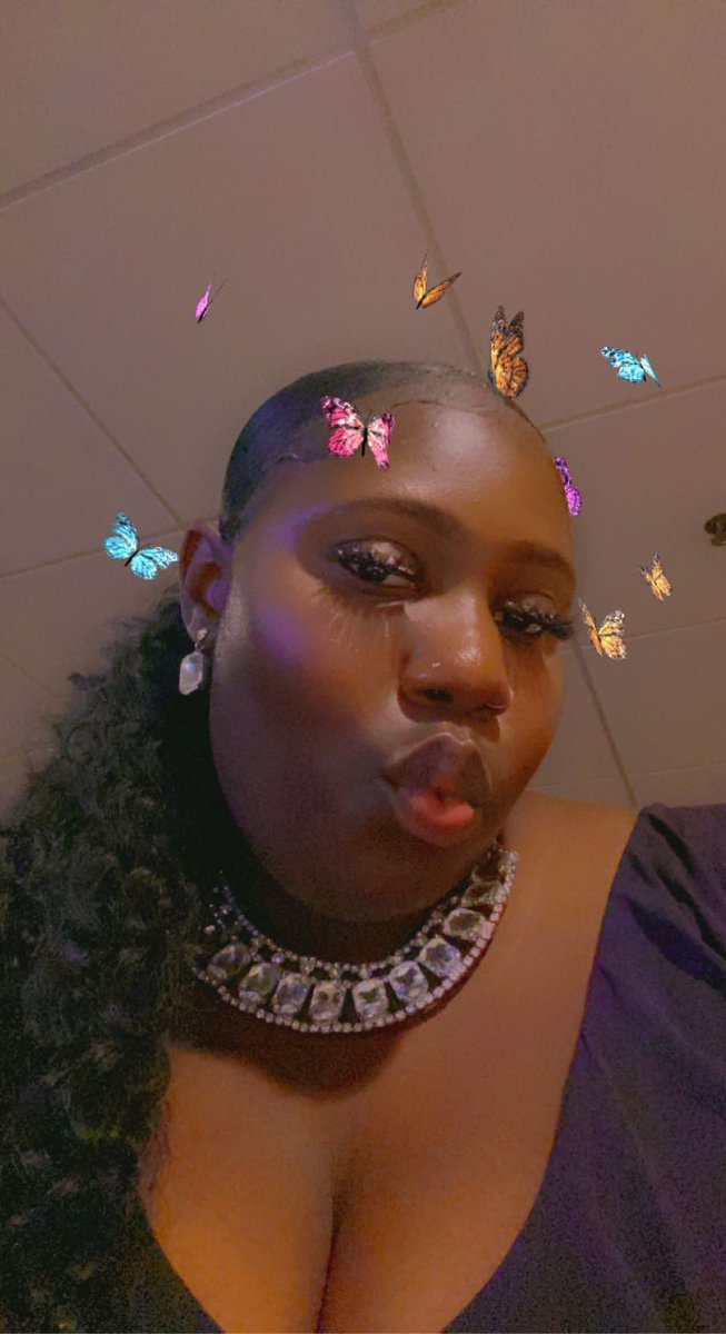 LulMamaa__'s tweet photo. Ya mama’s favorite 😏🥵 https://t.co/C865fd81do