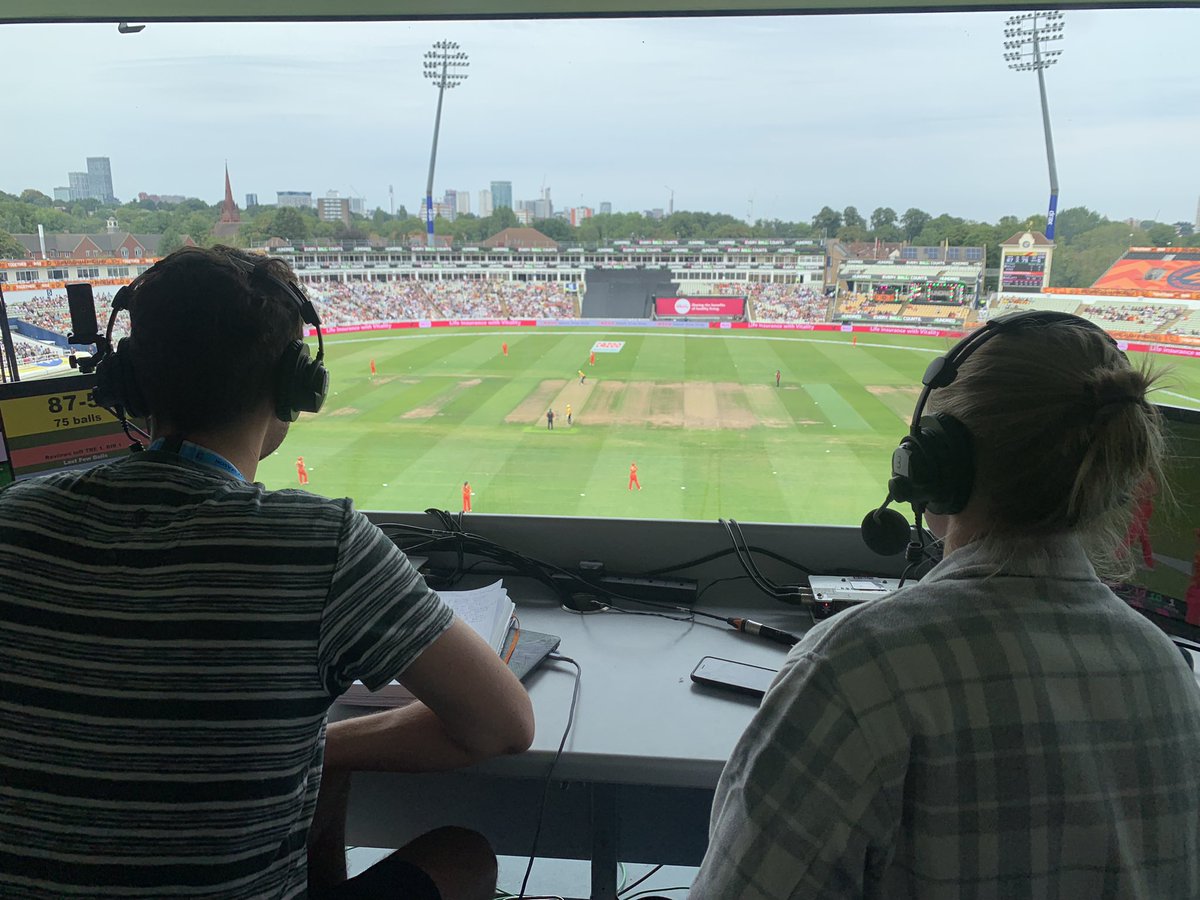 Great to be here at Edgbaston for this Hundred double-header between Birmingham Phoenix and Trent Rockets! Your commentary team on 5 Sports Extra throughout the day: @henrymoeranBBC @CharlieTaylor4 @Heatherknight55 @lydiagreenway @finnysteve #TheHundred #bbccricket