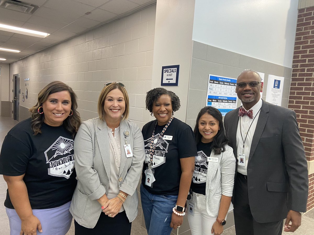 drmjohnston10's tweet photo. What a wonderful visit @hammelem this morning! Our Hamm Heroes are reviewing procedures throughout the building today! @rockwallschools #ItStartsHereRISD #WeLeadTX https://t.co/4PeMxep4tA