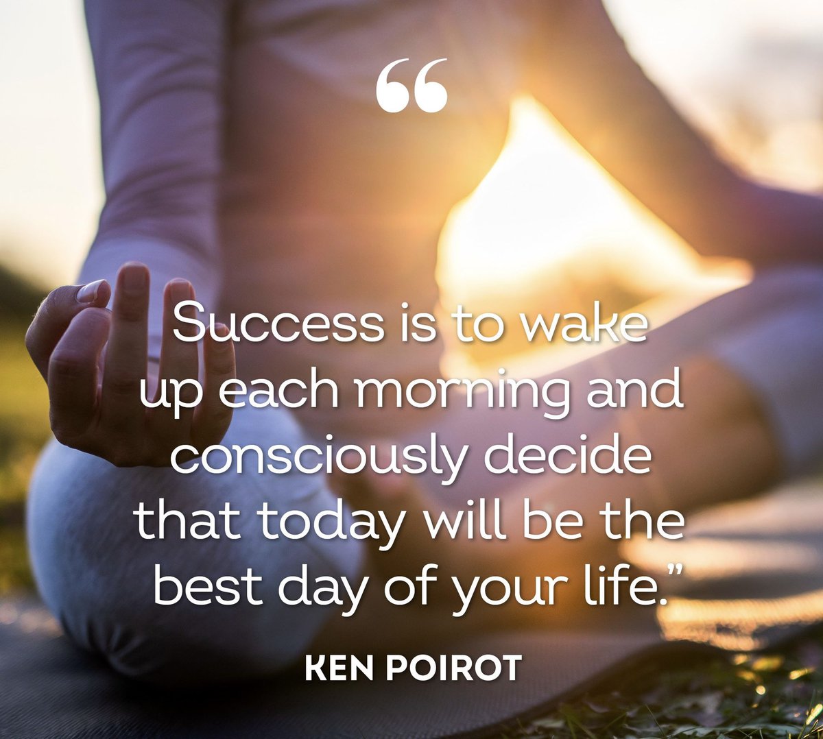 Happy Monday, beautiful peeps! #BeKind ❤️☀️