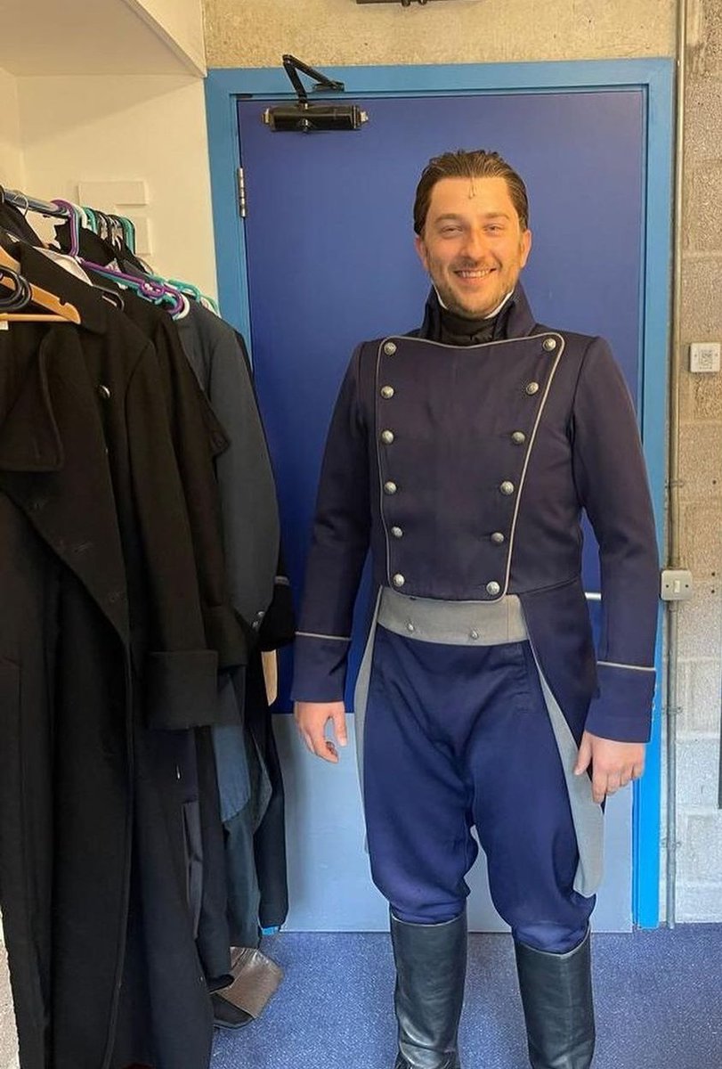 Tonight will be the DEBUT of Damian Kneale (<a href="/DamianKneale/">Damian Kneale</a>) in the role of JAVERT at <a href="/lesmisofficial/">Les Misérables</a> tour! #2ndcover #debut