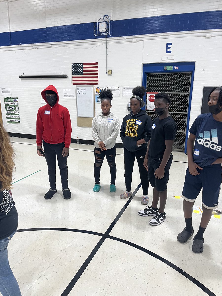 CHUHRoxMid's tweet photo. WEB leaders have been trained! They can’t wait to meet their 6th grade WEBBIES tomorrow! #roxmid #web https://t.co/Xx7fsNo4Re