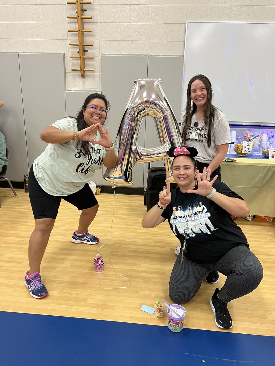 VloHernandez's tweet photo. Magic happens here @HairgroveCFISD!!! A rating and all 6 distinctions! So proud to work at the most amazing school with the best people! #Hairgrovewave @MissHolman93 @MleeMichelle https://t.co/dFXgNKeFqS