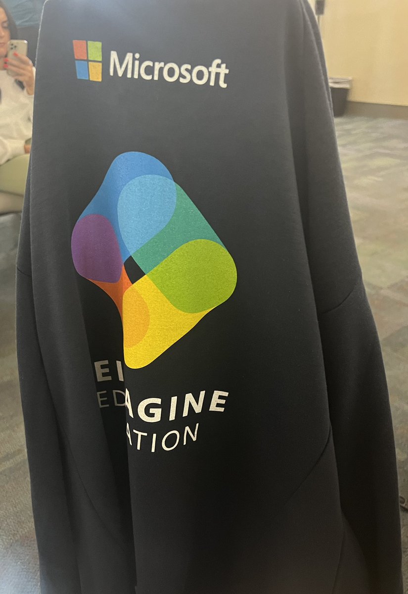 GeriGillespy's tweet photo. On my way‼️ Ready to learn and share with the amazing educators in New York 🎉 @magistravill @inc_yv
#NYCSchoolTech Summit and Beyond 2022
#ShowMeEDU #Education #edchat #edtech #MIEExpert https://t.co/4CYBVKgE4g