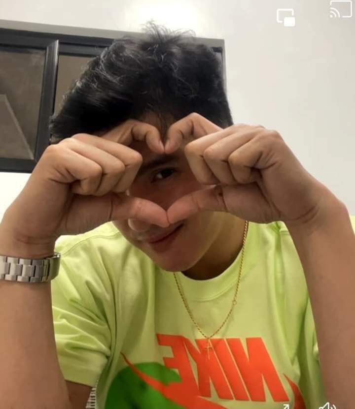 PascuaGemmalyn's tweet photo. Ang buhay puno ng saya basta manalangin  basta positibo ka lang sa buhay

MYGZ MOLINO ON GTV

#KapusoBrigadeLive https://t.co/S1FcvC4oo4