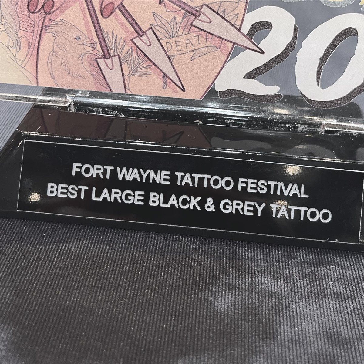 sortasick's tweet photo. This weekend my shop went to the Fort Wayne Tattoo Festival and I took home FIRST PLACE FOR LARGE BLACK AND GREY TATTOO!!! And Mikey got 2nd place for best portrait for the anakin tattoo he did on me 😭 it was such a good first convention https://t.co/yciosDPWL2