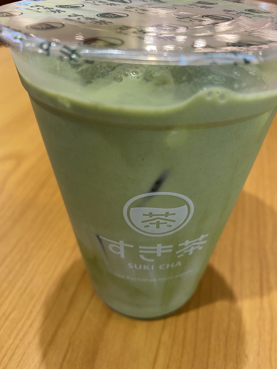 Ganeline2's tweet photo. I had green tea latte with less sugar at #Sukiya. This tea is called #Sukicha. It tasted nice, but I should have ordered one with normal sugar. I prefer sweeter one. https://t.co/olWXnlnUvb