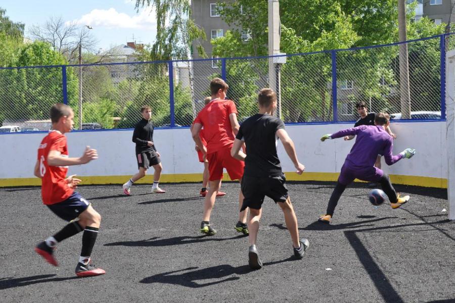 В Тамбове проведут дворовый турнир по мини-футболу

Соревнование посвятят 85-летию региона
onlinetambov.ru/news/sport/v-t…