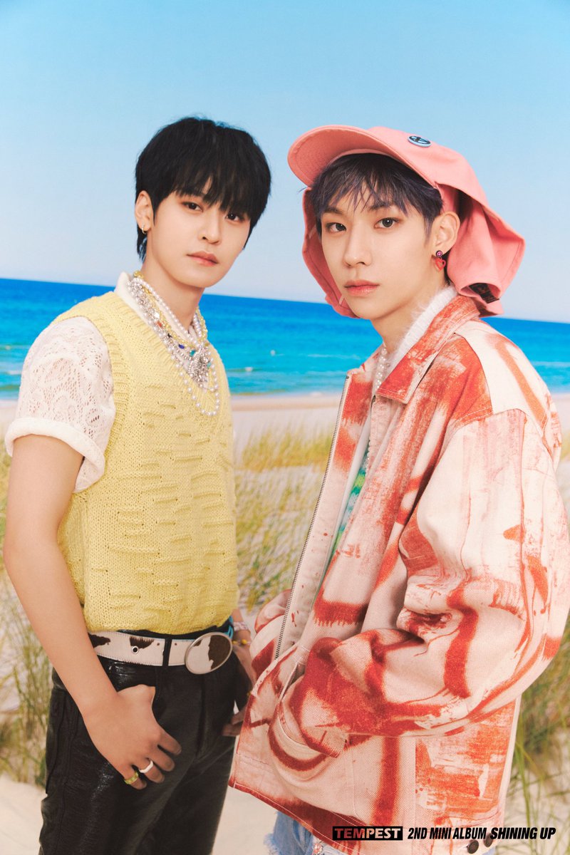 TempestFR's tweet photo. [15.08.2022] ϟ #PHOTO_1 

SHINING UP CONCEPT PHOTO 1

📢 TEMPEST dévoile aujourd’hui le premier concept photo  UNIT de <SHINING UP> de HWARANG et TAERAE.
____
#TEMPEST #TPST #템페스트
#화랑 #태래
#TPST_1ST_CONCEPT 
#SHININGUP_2nd_MINIALBUM 
@TPST_twt @TPST__official
-Camelyϟ https://t.co/KllsaYWCrb