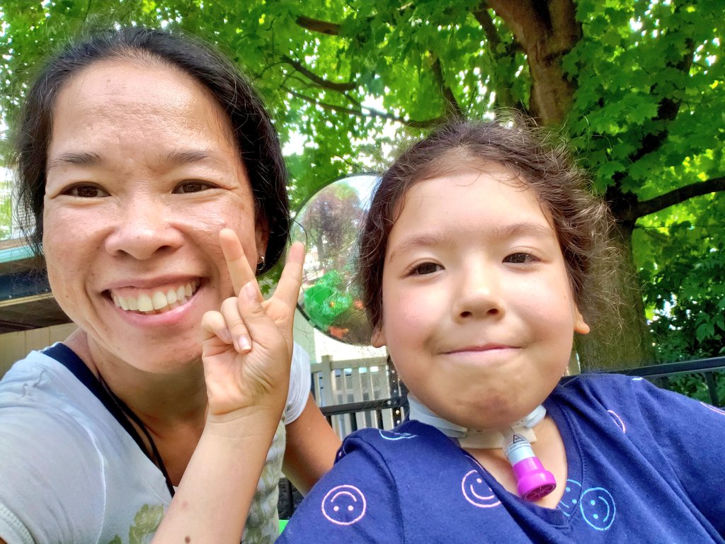 ElenaHung202's tweet photo. Asking the internet to consider donating their kidney to my daughter is very weird, but...she really, really needs a kidney.🙏

Are you Type A or Type O blood, 21 - 45 years old, in good overall physical health, and want to help? If so, please reach out!
 https://t.co/b98NMwBuoN https://t.co/xqhC7xmtQb