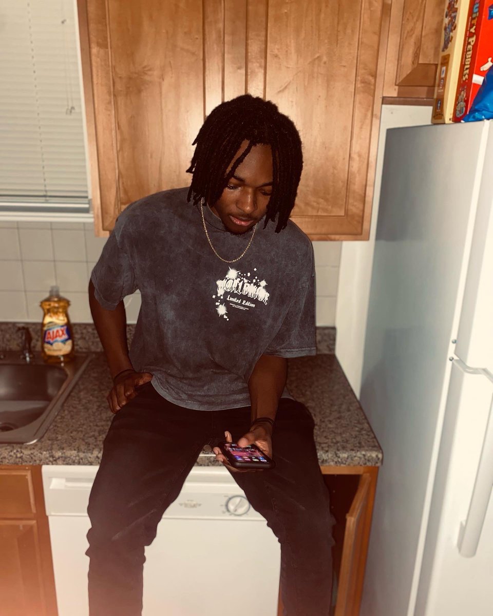 KeithWilsonJr2's tweet photo. 𝑪𝒉𝒂𝒑𝒕𝒆𝒓 20 ♠️🎉 https://t.co/I307MZd3ZZ