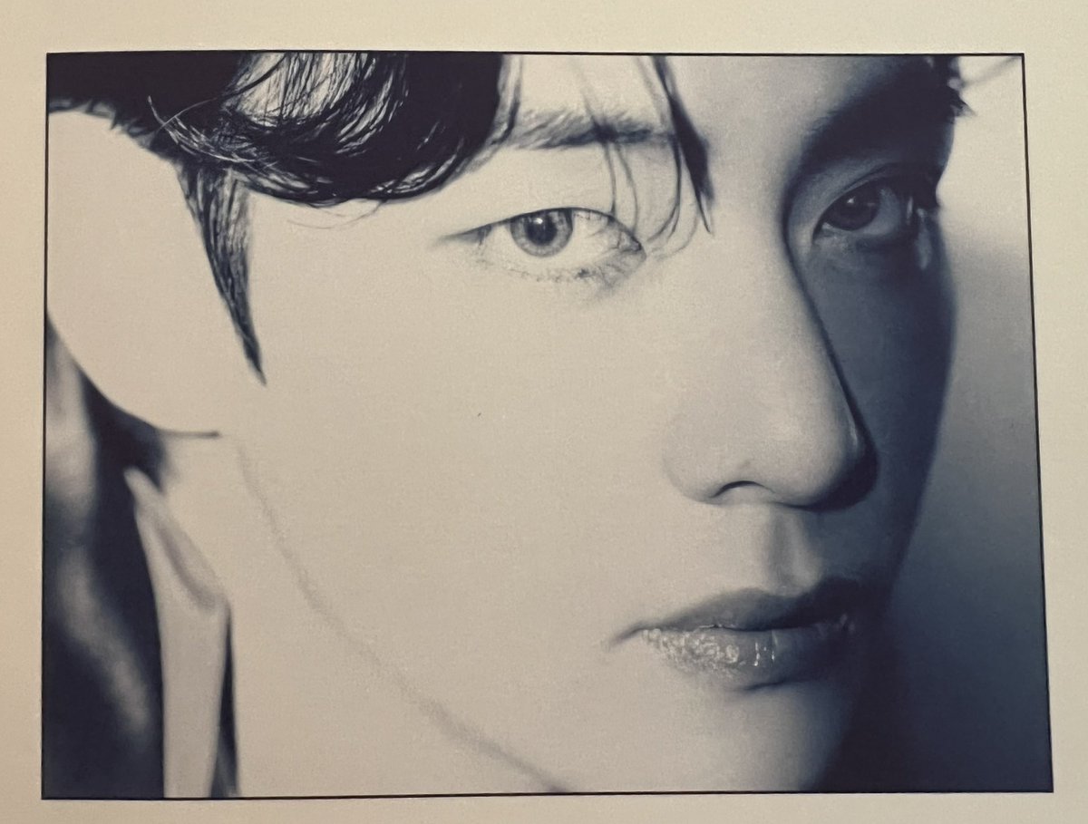 btspicstwt_'s tweet photo. [📸PHOTOS] 

[SCAN] Merchbox 8 Interview Photobook | #V (1/2)

[source: @/stillwithjk] https://t.co/aiZljzSDP5