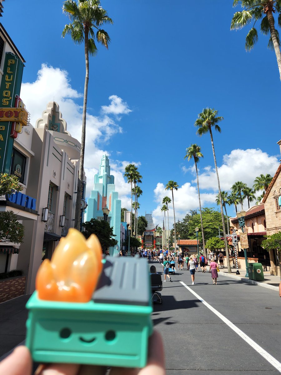 NerfherderSteve's tweet photo. A new day for #DumpyDoesDisney
@WaltDisneyWorld
@100soft https://t.co/xUlObH6YEF