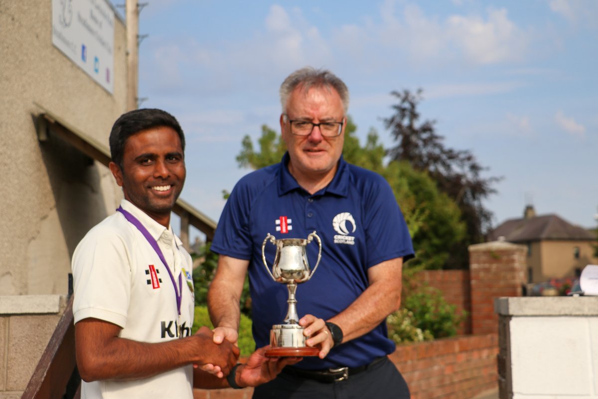 morton_cricket's tweet photo. great catches and fielding. The run chase was completed in the 25th over with @kiranviki topscoring with 47* and Krish with a run a ball 31.
@KhushisDunferm @AndrewAllanArch https://t.co/zbd0vLLwt4