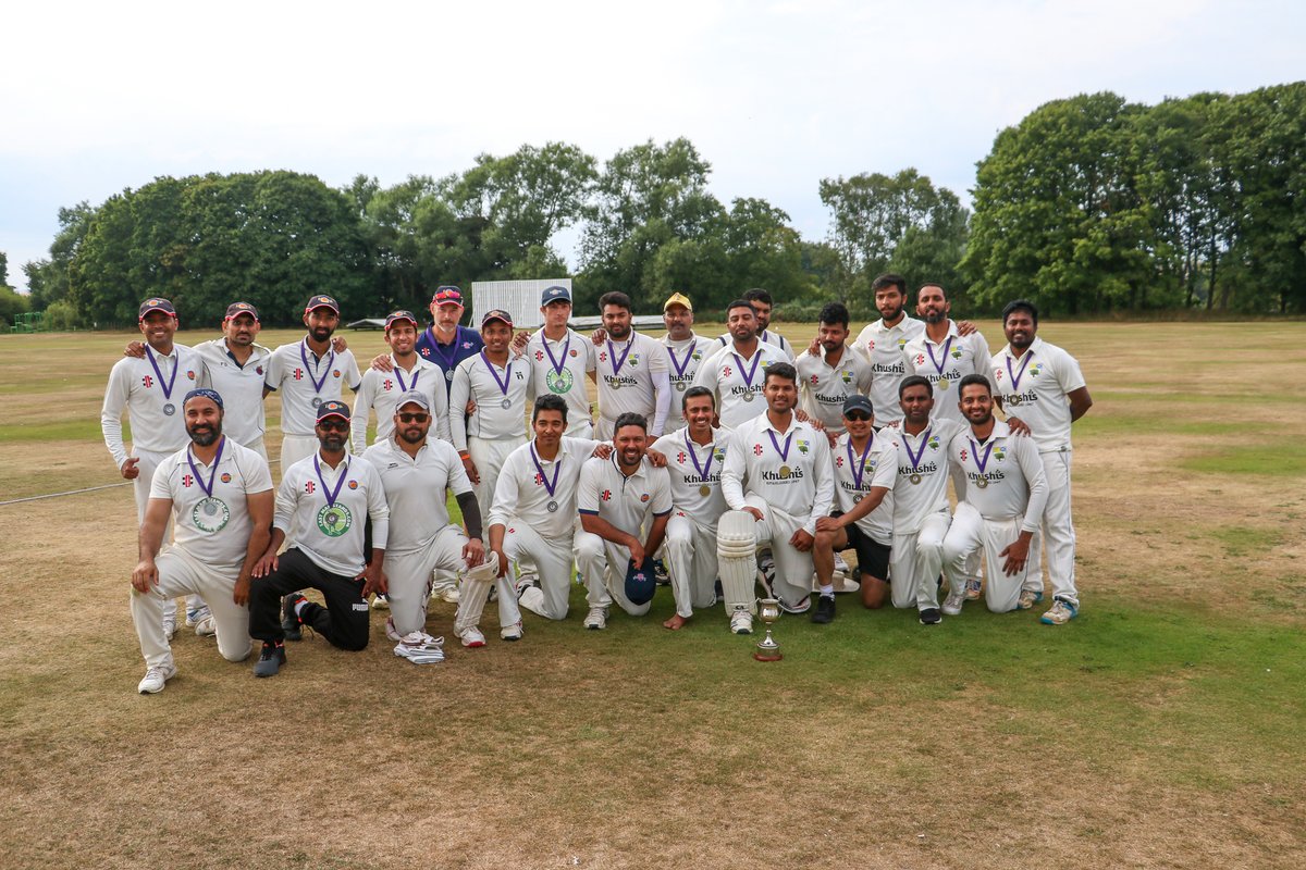 morton_cricket's tweet photo. great catches and fielding. The run chase was completed in the 25th over with @kiranviki topscoring with 47* and Krish with a run a ball 31.
@KhushisDunferm @AndrewAllanArch https://t.co/zbd0vLLwt4