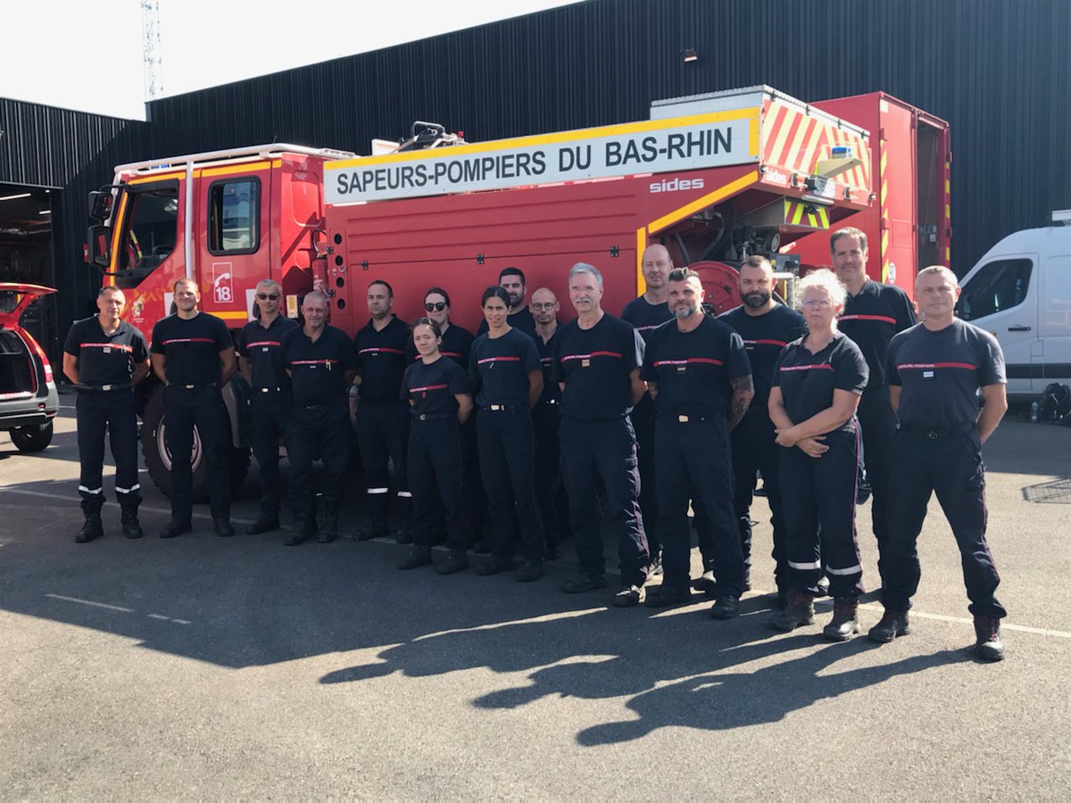 sdis67's tweet photo. [RENFORTS 🔥🌳] Après désengagement de la colonne Est Alpha dans le Morbihan et des renforts dans les Vosges, les #Pompiers67, notamment engagés sur les feux de #ForetBroceliande et #LeMenil ont regagné le Bas-Rhin aujourd'hui. 
👏 à tous ! https://t.co/b2lJZAMaRH