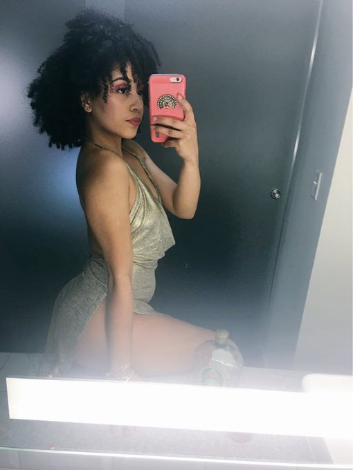 #mirrorpic https://t.co/bOrMy2PYeX<a href="/tag/mirrorpic"class="tags">#mirrorpic</a>