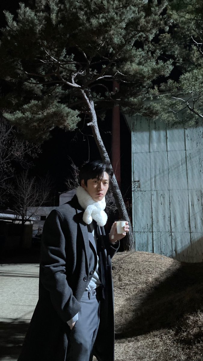 Mewie_shiny's tweet photo. [Still Cuts] [Behind-the-Scenes] The Dark Loneliness #JinxedatFirstEp16 #JinxedatFirst 👑🧸🔮⚡️🐟🍭#NaInWoo #나인우 #นาอินอู #SeoHyun #서현 #ซอฮยอน #징크스의연인 #TheJinxsLover https://t.co/kR7GlomSyC
