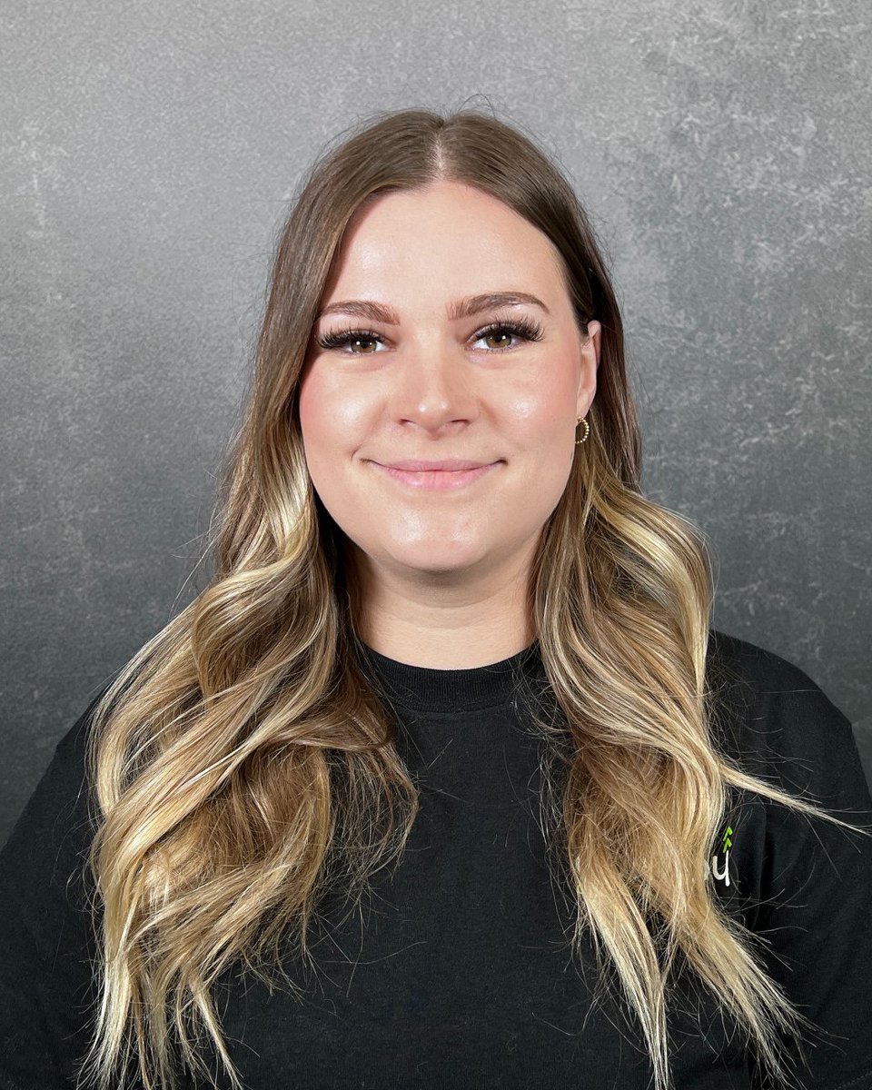 canopycu's tweet photo. Meet Claire, our newest Contact Center Advocate. Claire's background is in financial services, and she's excited to put her skills to use helping people that wouldn't typically receive what they need from other institutions. We are so excited to have you on #TeamCanopy Claire! https://t.co/uOH6ARWtZh