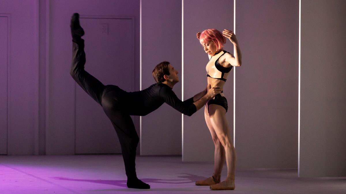 BalletCoco's tweet image. Take 2 tonight!  @edintfest @scottishballet @jess_and_morgs #SBCoppélia #Nulife ~ Photo by @andyrossimages