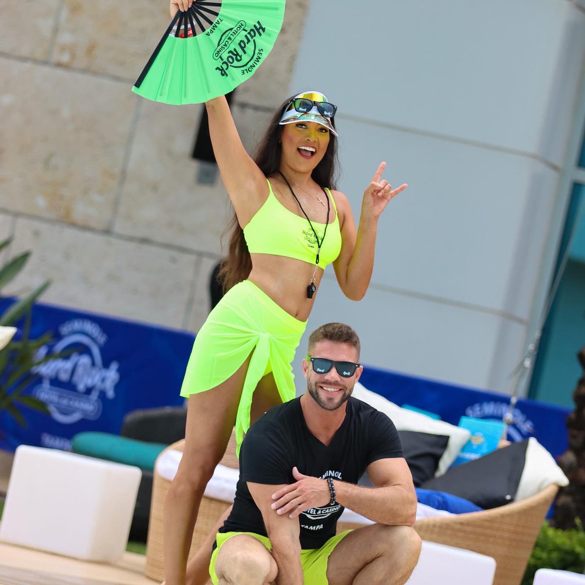 AngelBranesky's tweet photo. Another Day Another Slay! 💚💛
@ILLENIUM you rocked the @SHRTampa #PoolParty
@SHRTAmbassadors
#ThisIsHardRock #HardRockTampa #HardRockAmbassadors #Illenium #SundayFunday https://t.co/N528hI7qJl