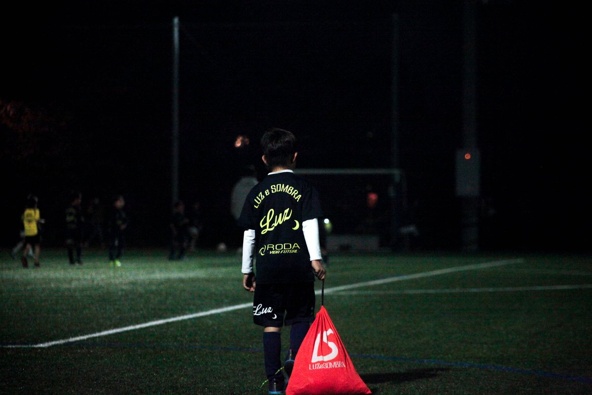 FiC_Official_'s tweet image. - Footballer is Fascinating -
＜ フットボーラーは魅力的である ＞

ここでの"Footballer"とは、選手だけではなく、指導者やマネージャー、観客なども含まれている。

Footballというレンズを通して見たあなたは、いつもより少し輝いて見える気がする。

＃FootballerisFascinating
＃WORKWITHPRIDE