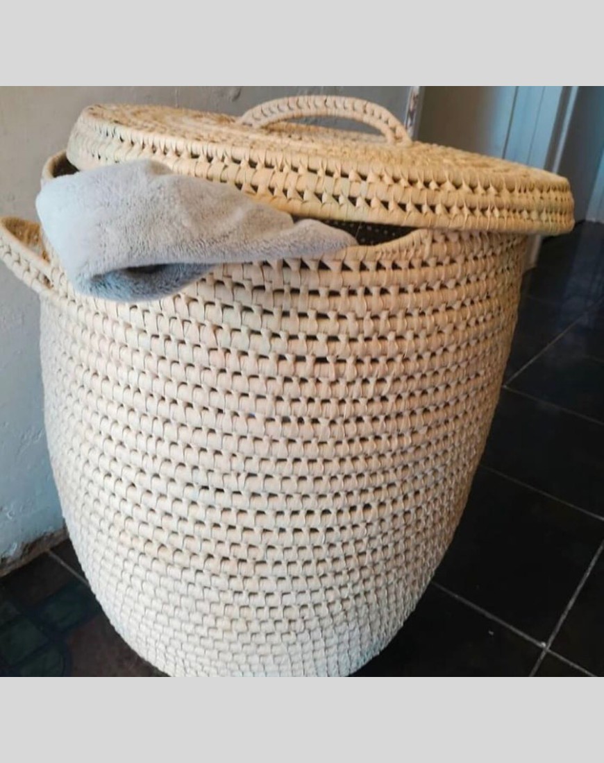 Ivenkile's tweet photo. Spoil yourself with these amazing handwoven baskets made from ilala plam grass. I'm based in Durban and courier is available nationwide. 
.
.
Frame1:R550
Frame2:R550
Frame3:R430
Frame4:R430 https://t.co/sK5UxZLXsz