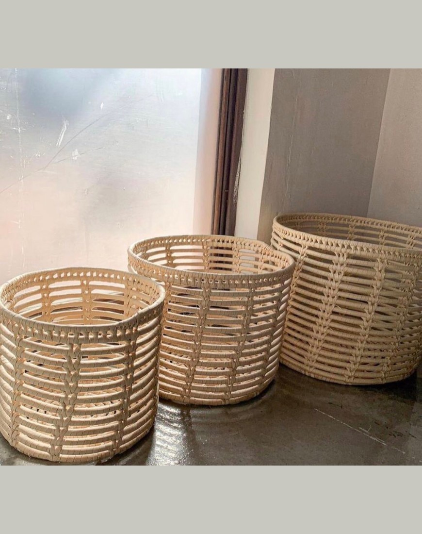 Ivenkile's tweet photo. Spoil yourself with these amazing handwoven baskets made from ilala plam grass. I'm based in Durban and courier is available nationwide. 
.
.
Frame1:R550
Frame2:R550
Frame3:R430
Frame4:R430 https://t.co/sK5UxZLXsz