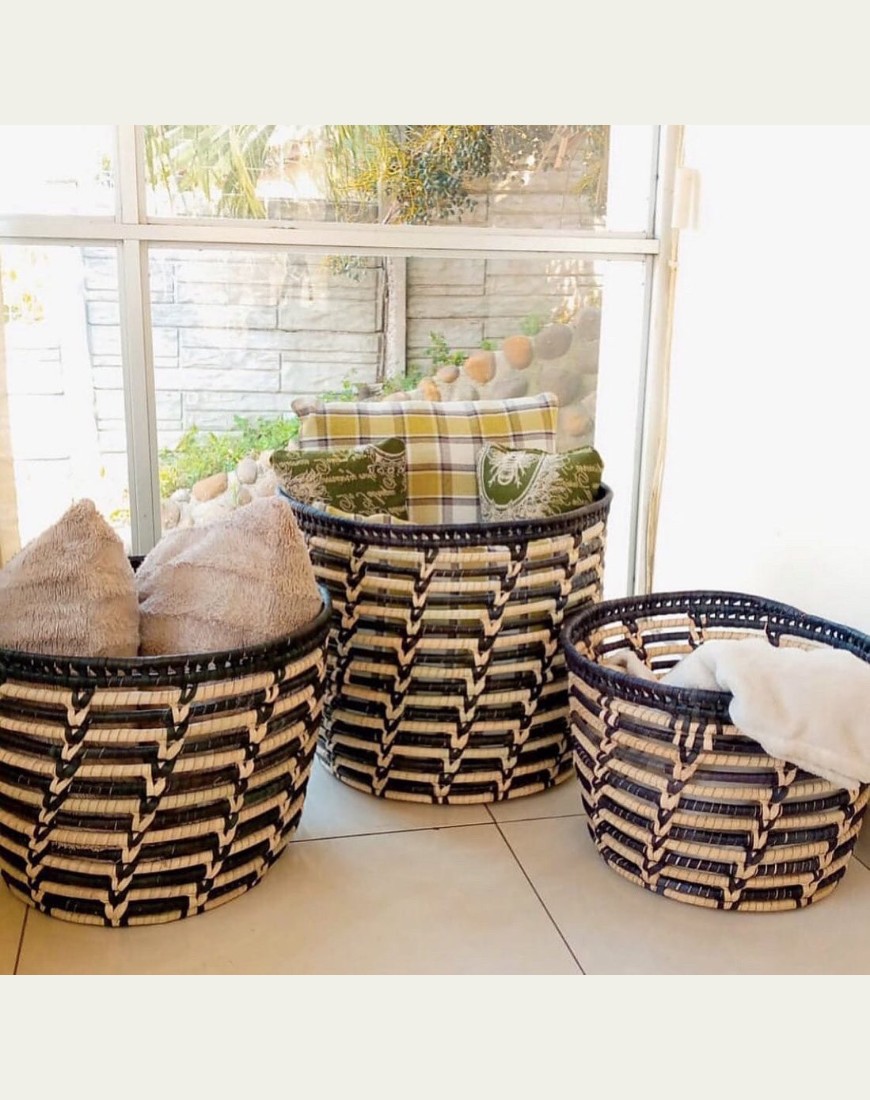 Ivenkile's tweet photo. Spoil yourself with these amazing handwoven baskets made from ilala plam grass. I'm based in Durban and courier is available nationwide. 
.
.
Frame1:R550
Frame2:R550
Frame3:R430
Frame4:R430 https://t.co/sK5UxZLXsz