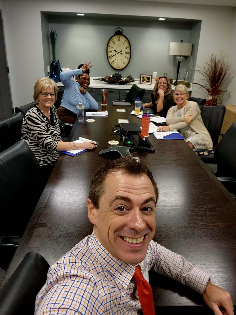 DrDrewAtSHSU's tweet photo. Hard at work with the @shsustuaffairs office team planning some exciting events for the new semester. Can't wait to see everyone next week! #shsu #Mondaymorningmagic https://t.co/kEMzkKQuI6
