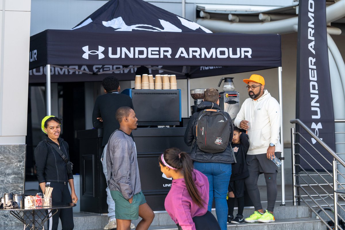 TheCoffeeSpot3's tweet photo. On Saturday we had the privilege of being the refreshments supplier at the @underarmourza new store launch at 📍☕️🧃🍎🍌 What a beautiful day!👌🏽Thank you to @UnderArmour for having us🙏🏽Thank you to everyone who popped by🙏🏽Our Team of baristas was on point!👌🏽 https://t.co/QwxbCTD8H9