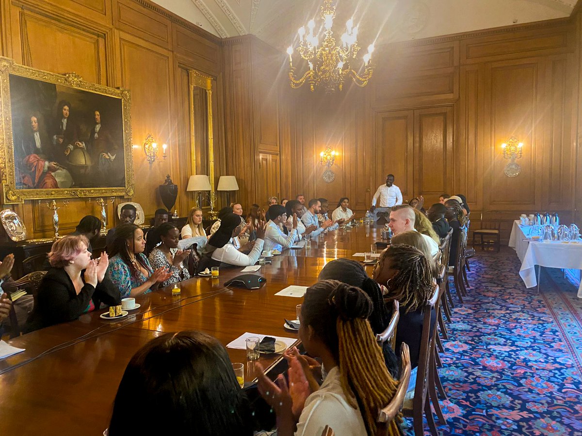 tobunfoundation's tweet photo. Last week, we had the opportunity to attend 10 Downing street for an international youth day event.

Our Founder, spoke to the young attendees about his inspiring career journey and gave advice on they can reach their goals and become successful.

#InternationalYouthDay #TTF https://t.co/ap3IiD9Eiv