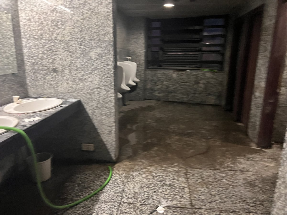 prashantm2042's tweet photo. @rituias2003 @noida_authority @CeoNoida @UPGovt visited the Noida sector 18 parking today. Was terrified to see the toilets. One of the staff said “private contractor nahi hai to yahi hoga”.This is second floor toilet. Hope this issue is fixed soon. https://t.co/E0gOAUhCwv