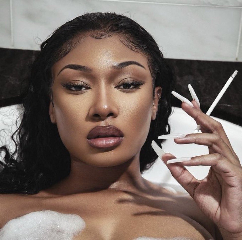 NickiFrance_'s tweet photo. Nicki Minaj a dépassé Megan Thee Stallion et est désormais la deuxième rappeuse la plus écoutée quotidiennement sur Spotify Global, malgré l'absence de sortie d'un nouvel album depuis plus de 4 ans . #SuperFreakyGirl 🎀💕👅👙💖 https://t.co/wnlKIaxdiu