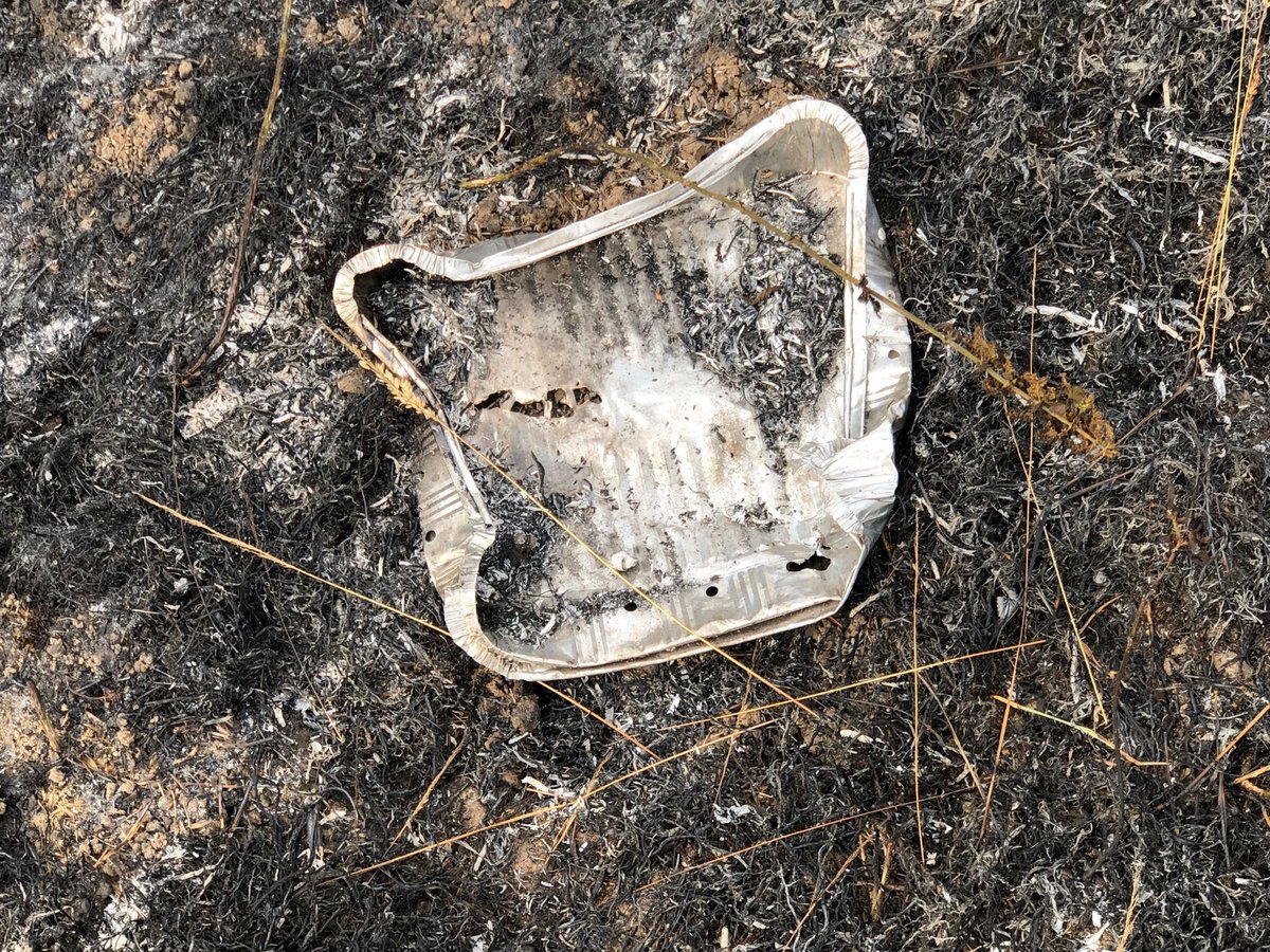 StortfordGW's tweet photo. Another 4 pump fire in Bishops Stortford caused by a disposable BBQ.. please take extra care in such dry hot weather. #Hertfordshire #Hertsfirecontrol #BBQsafe #Fire #BishopsStortford https://t.co/GERlkj6EQA