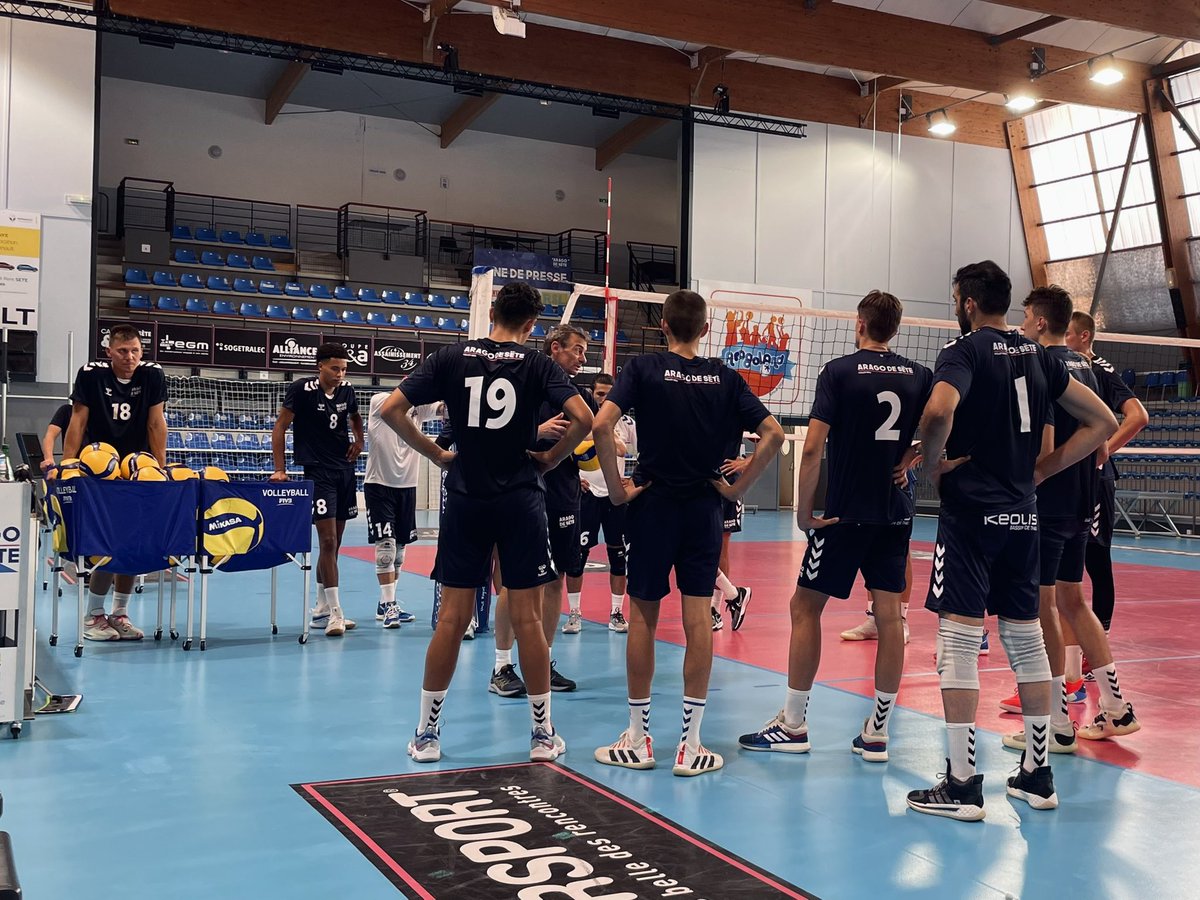 aragodesete's tweet photo. Retrouvailles avec le Barrou 🥰 https://t.co/vI85KPm8GD