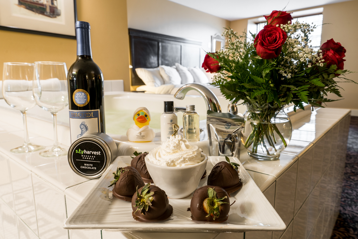 Have you visited our enhancements page lately? From A Touch of Romance to a Bit of Bubbly, there are plenty of options to add the perfect touch to your stay. Visit our enhancements page to learn more. bit.ly/TGEnhancements. #templegardens #moosejaw #romance #celebrate