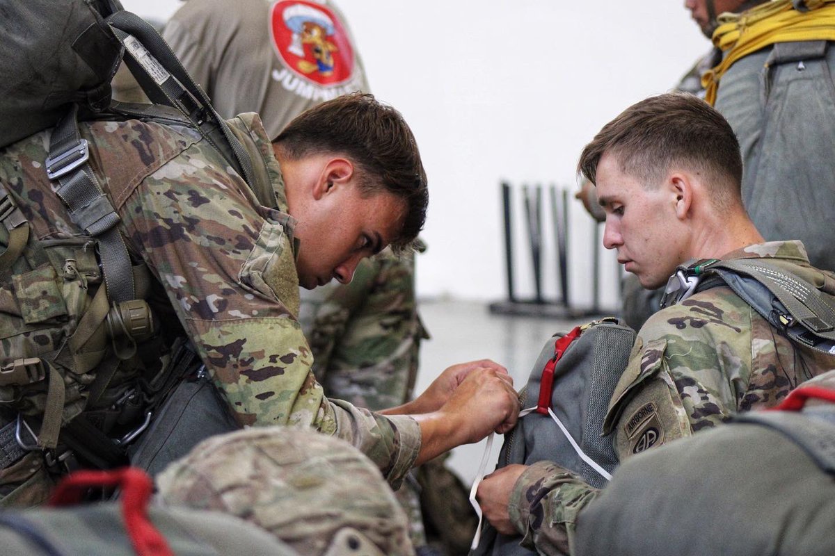 DVIDS - Video - 21st BEB Conducts Squad Training, image size:1200x800