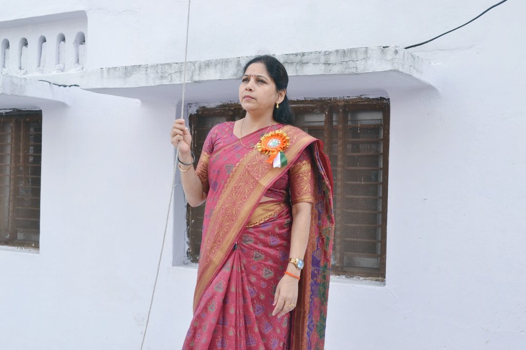 Rajendra_Roni's tweet photo. @manisha_mla @myogioffice @hamirpurpolice सभी देशवासियों को स्वतंत्रता दिवस की बहुत-बहुत शुभकामनाएं ।। https://t.co/URAy5HzGxT