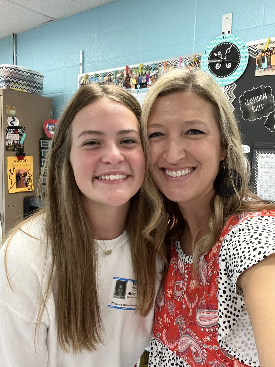 MrsPartington1's tweet photo. I lucked up and got the BEST cross tutor from @GwoodHS. She also happens to be my former kindergarten student. @NatcherElem https://t.co/F4n1rVAXDU